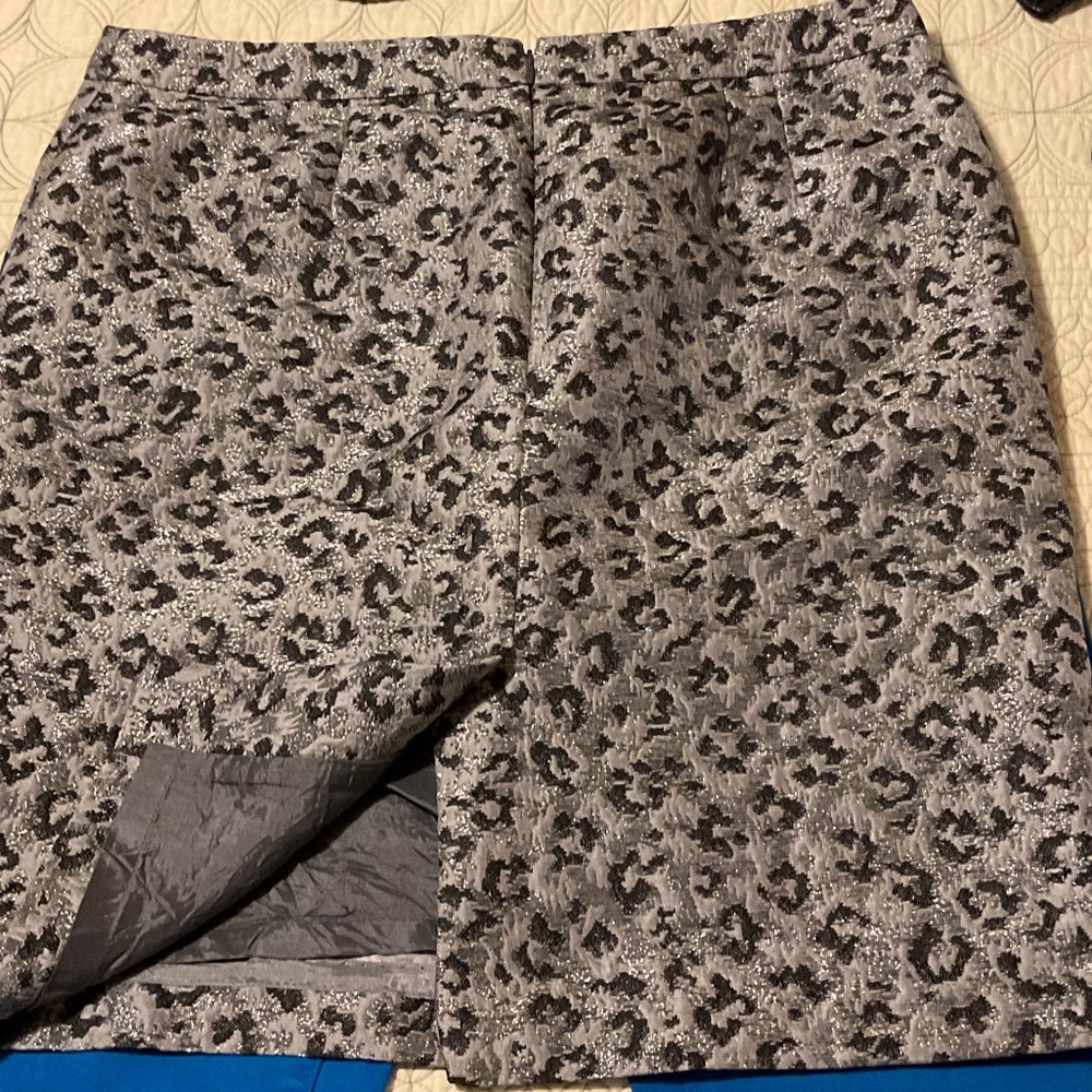 Ann Taylor LOFT Leopard Print Skirt - Picture 3 of 5